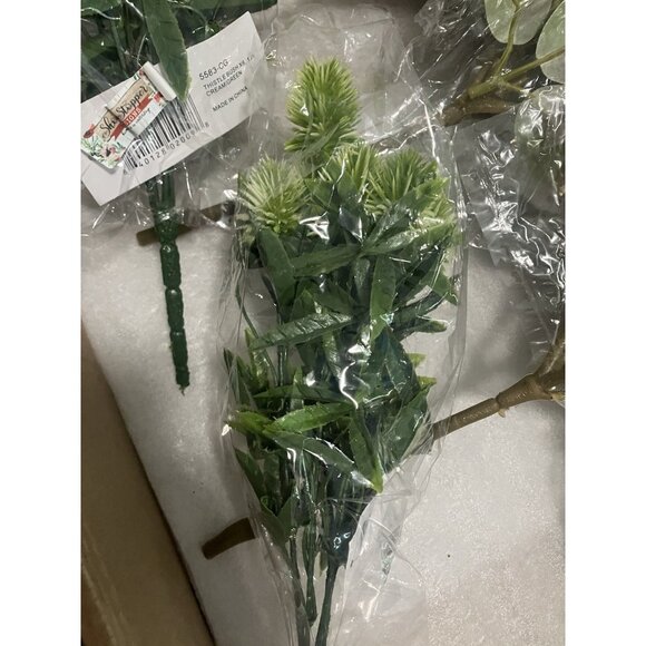 Show Stopper Designs Floral 8pcs New In Package - Picture 3 of 4